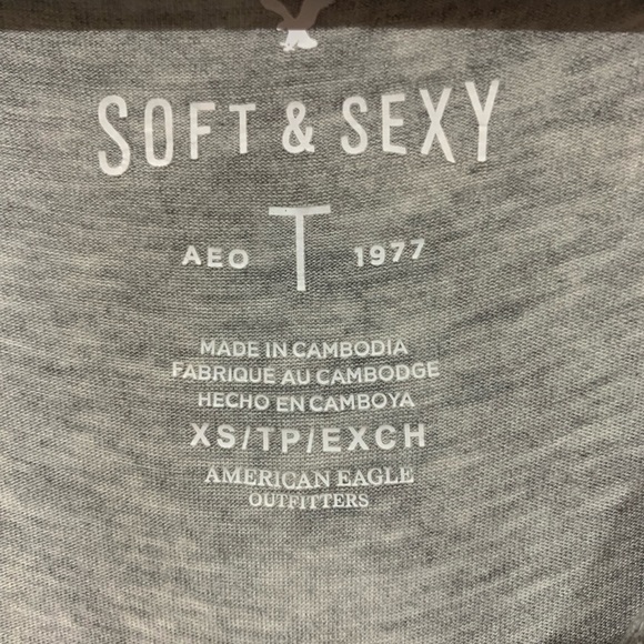 💘2 for $20💘 American Eagle Long Sleeve Shirt - Picture 3 of 3